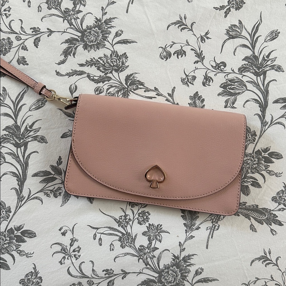 Kate Spade Light Pink Wristlet